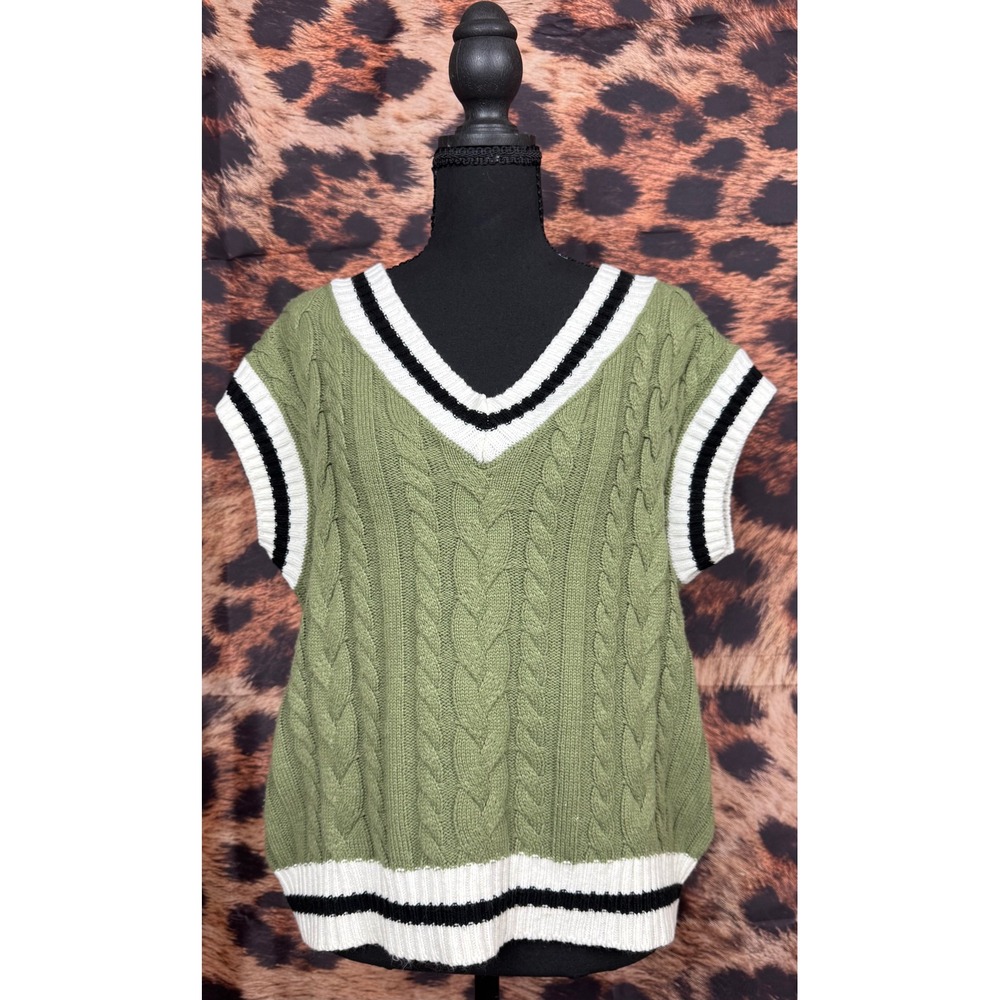 Sage & Oak Cable Knit Sweater Vest